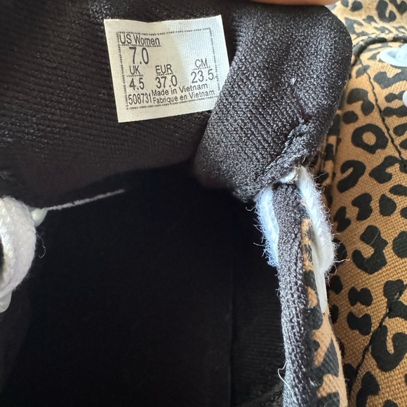 Vans Leopard Print - size 7 - Picture 4 of 4
